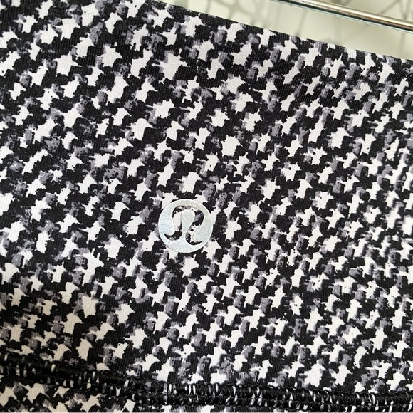 Lululemon black grey white scatter star arctic wunder under crop legging - Picture 4 of 10